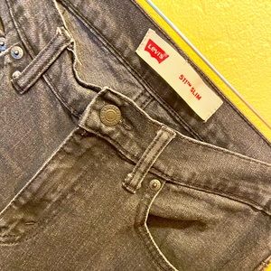 Levis women’s jeans